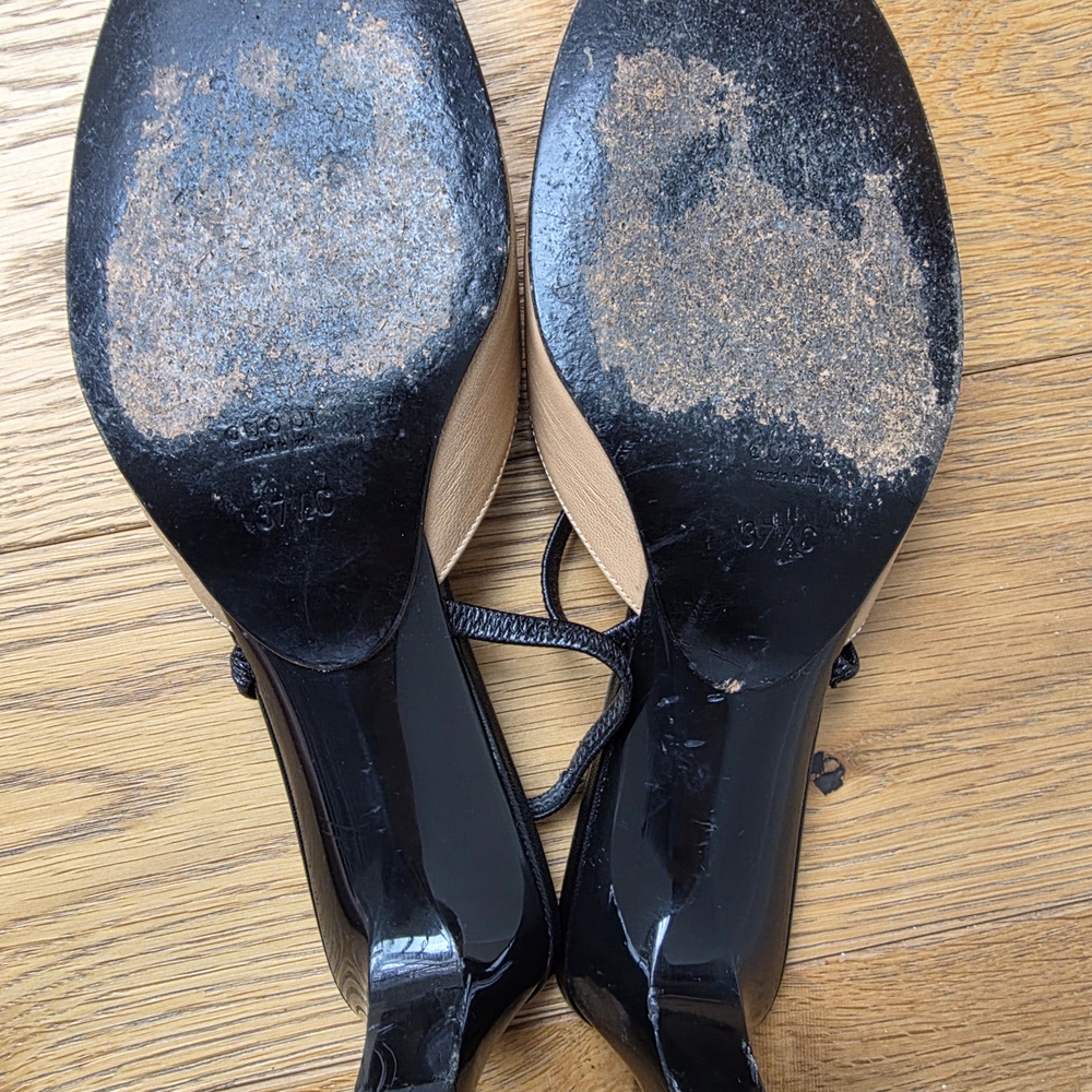 Gucci Women's Tan Leather Mules - Picture 6 of 8